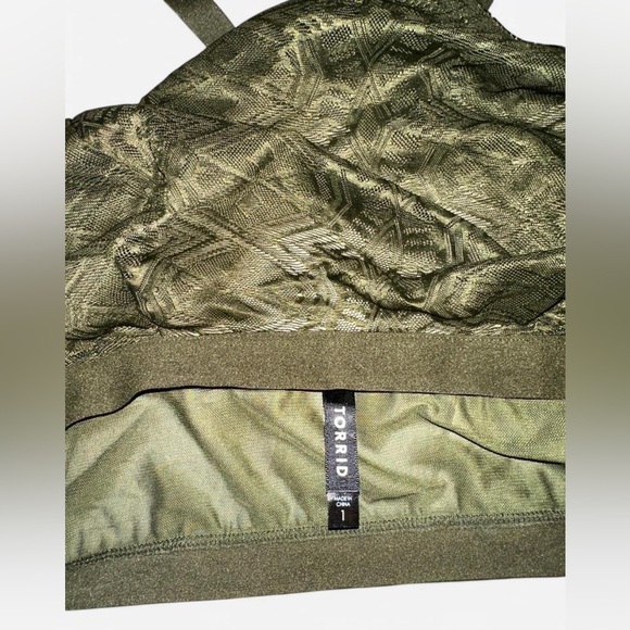 Torrid Olive Green Halter Top Bralette Women’s Plus 1X - Picture 4 of 4